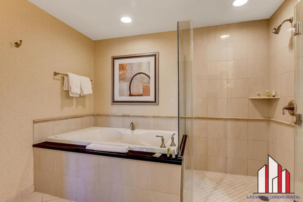 Mgm Signature-23-719 Strip View Jacuzzi Studio Лас-Вегас Экстерьер фото